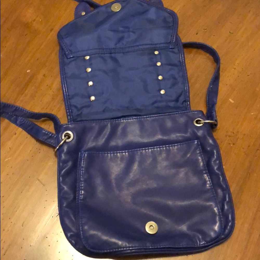 Vegan crossbody bag - Picture 2 of 8